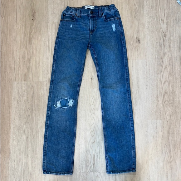 Abercrombie Kids Size 11/12 long skinny Distressed Blue Jeans - Picture 1 of 6
